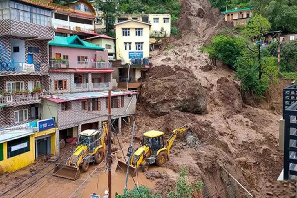 Cloudburst in Uttarakhand 4 deaths in Tharali 50 missing